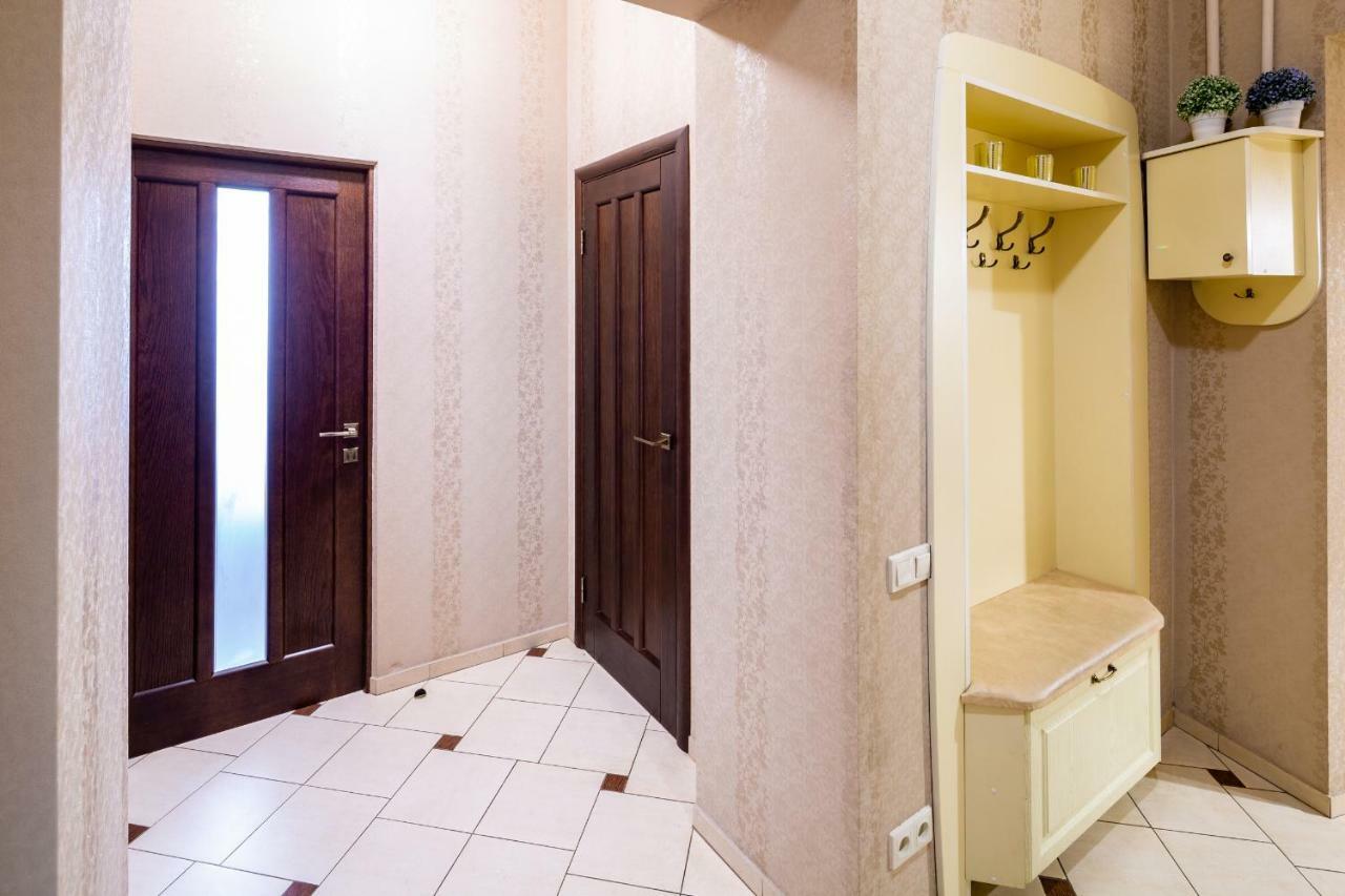 Alfa Apartments Kniazia Romana 11 Львів Екстер'єр фото
