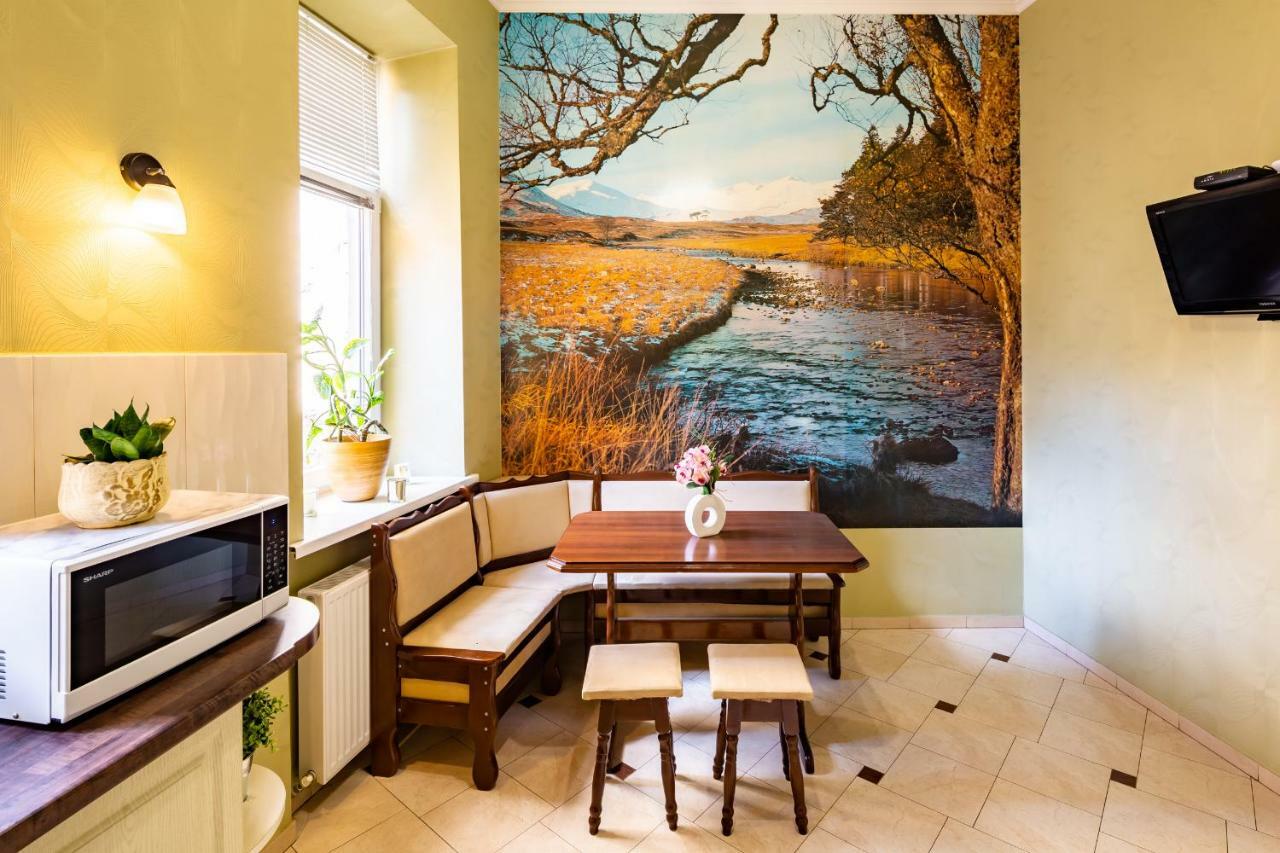 Alfa Apartments Kniazia Romana 11 Львів Екстер'єр фото
